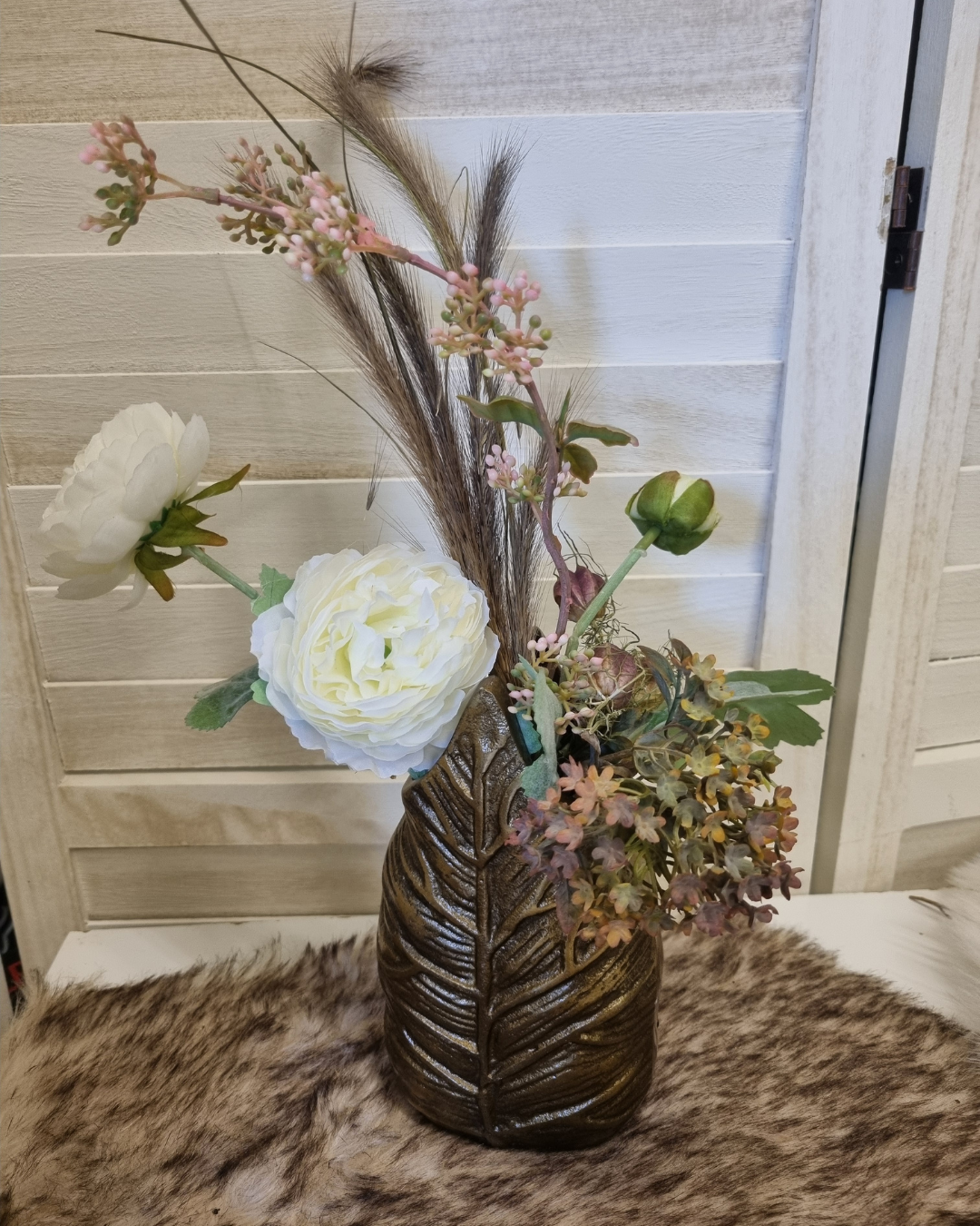 Zijden boeketje in vaas vintage goud (15cm hoog) Zijden boeketje in vaas vintage goud (15cm hoog)